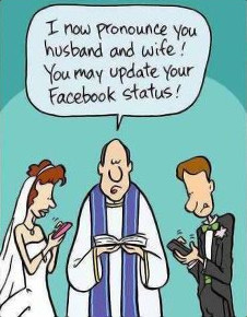 Je vous déclare mari et femme, vous pouvez mettre à jour votre profil facebook©…